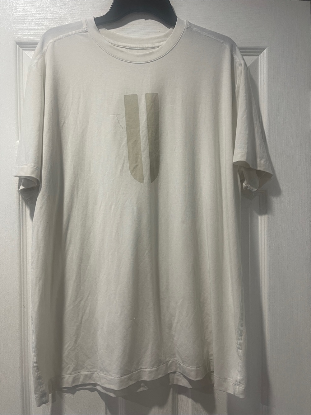 NOBULL White Short-Sleeve Graphic Crewneck Tee